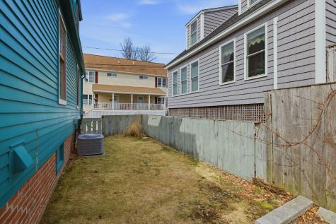 17 Commercial Street Kittery ME 03904