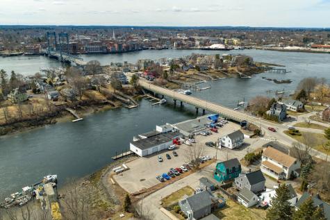 17 Commercial Street Kittery ME 03904