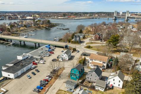 17 Commercial Street Kittery ME 03904