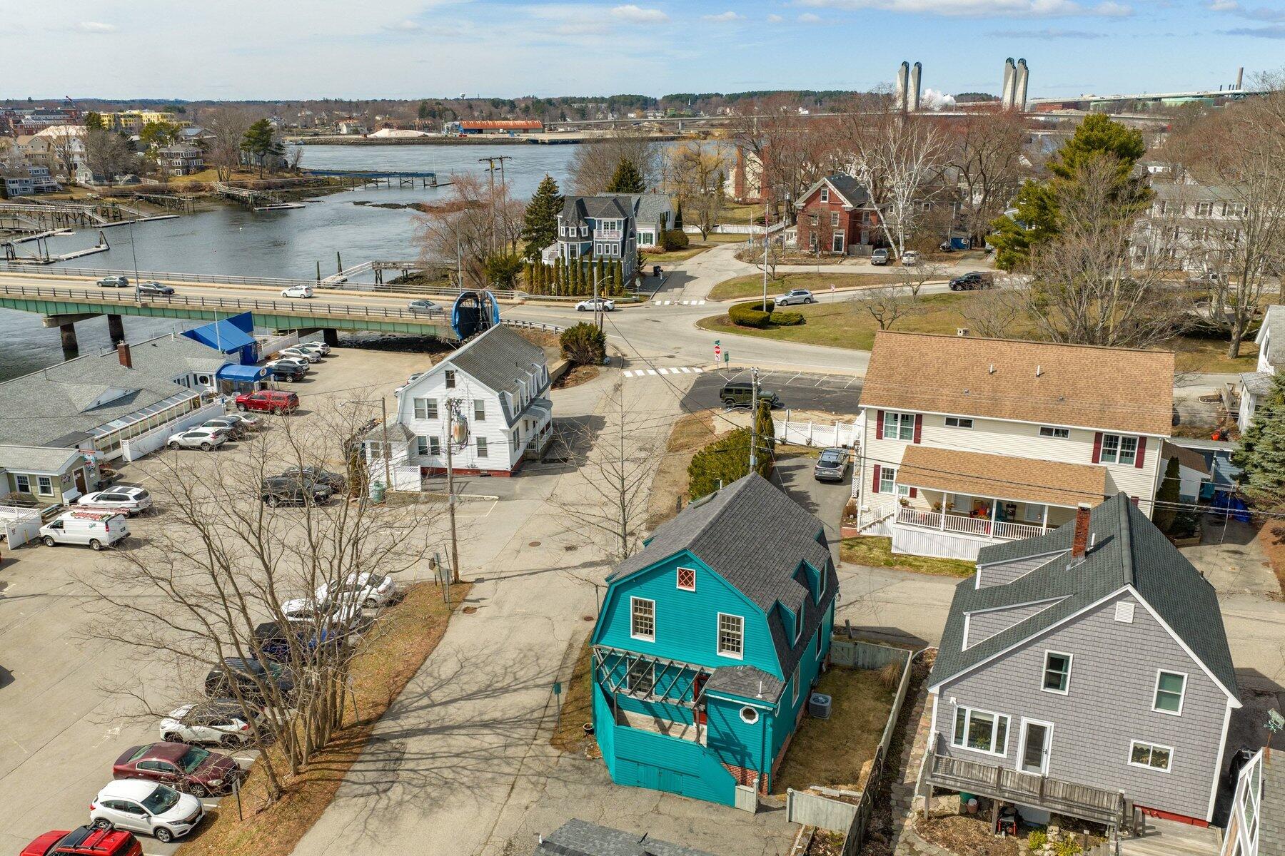 17 Commercial Street Kittery ME 03904