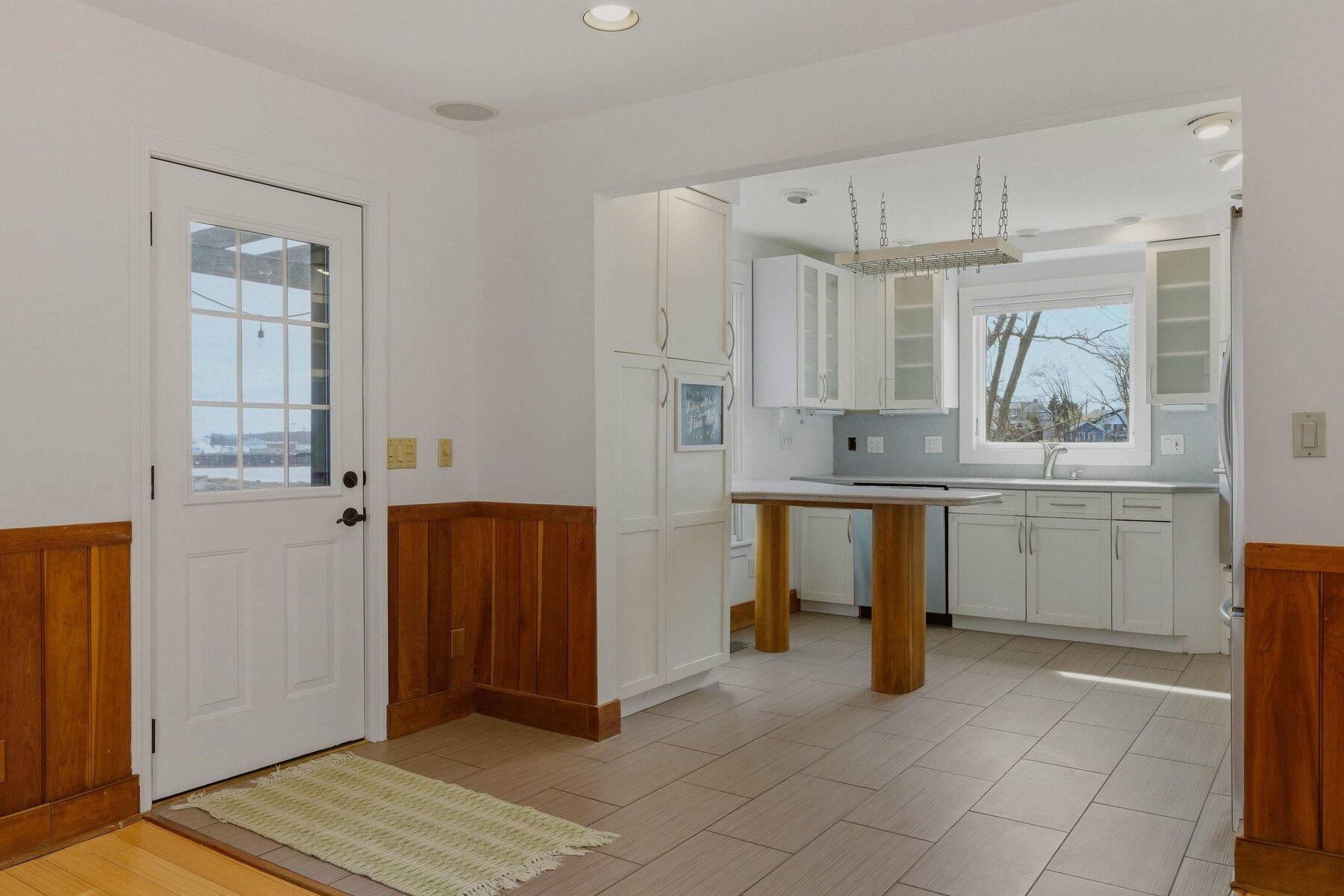 17 Commercial Street Kittery ME 03904