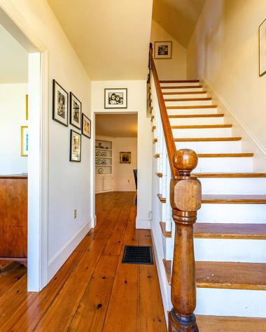8 Chestnut Hill Camden ME 04843