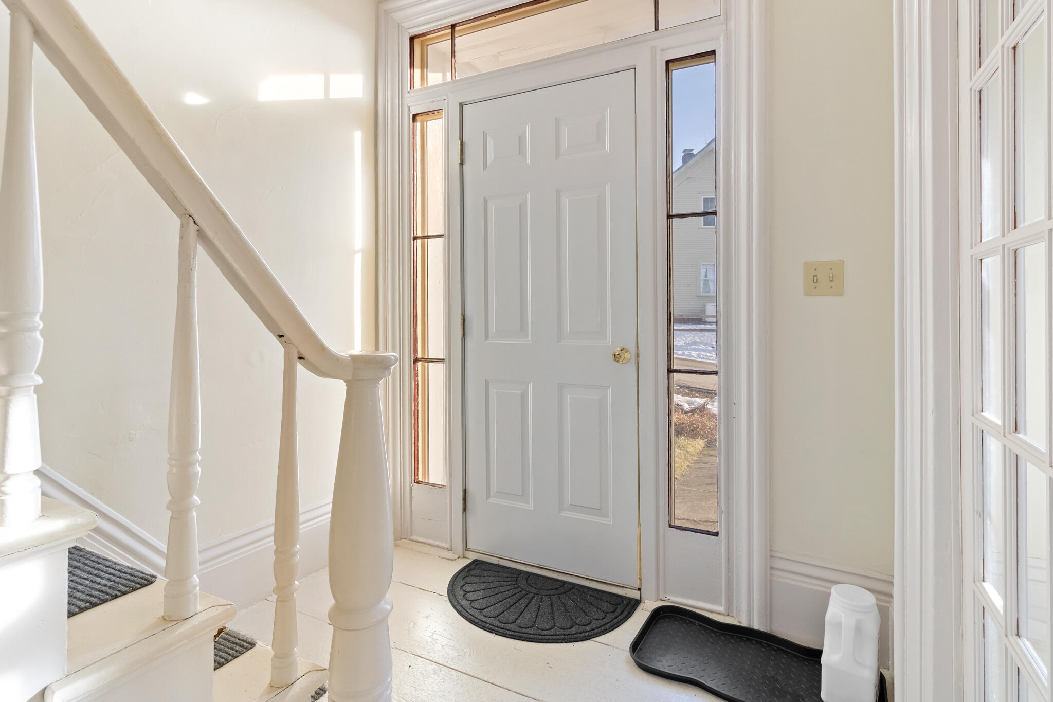 16 School Street Waldoboro ME 04572