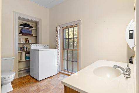 16 School Street Waldoboro ME 04572