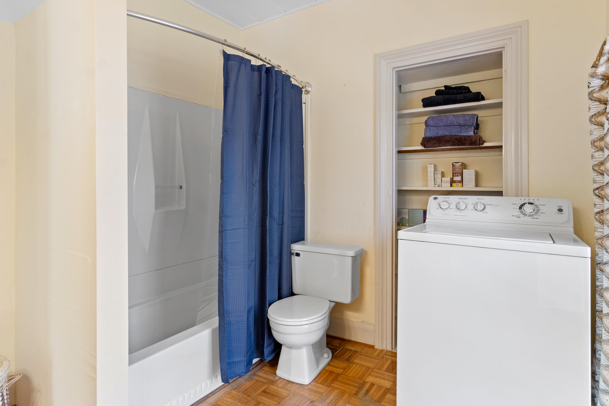 16 School Street Waldoboro ME 04572