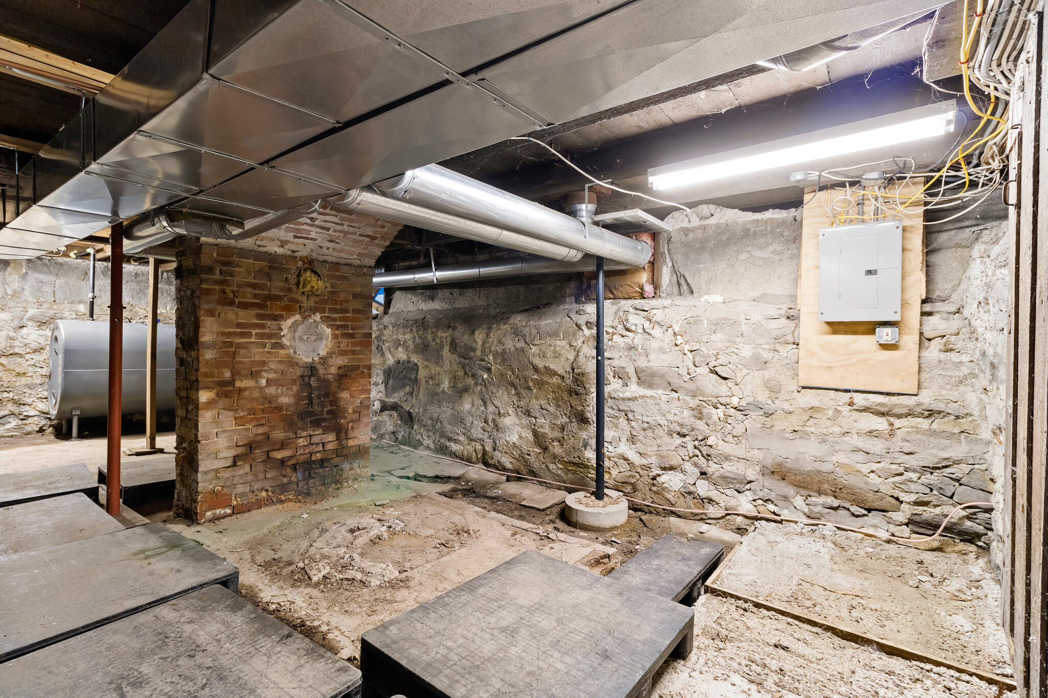 16 School Street Waldoboro ME 04572