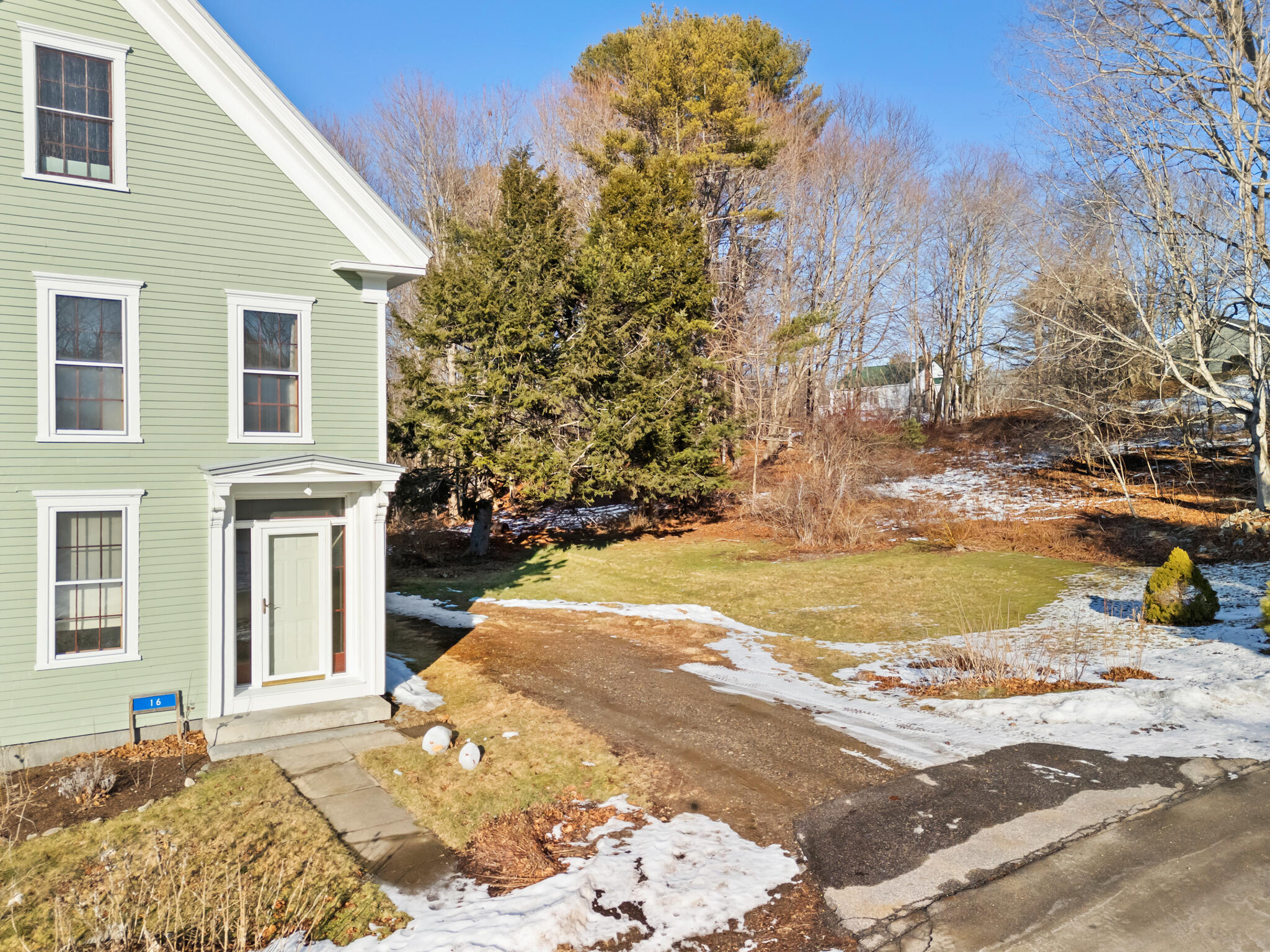 16 School Street Waldoboro ME 04572