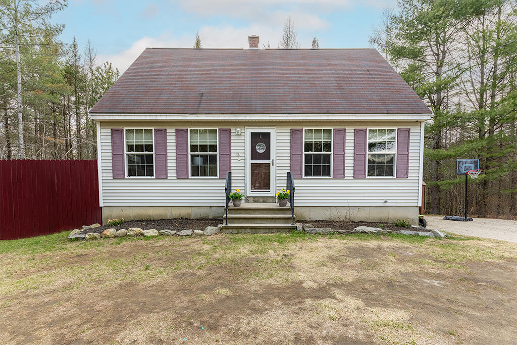 10 Hemlock Street Lisbon ME 04250