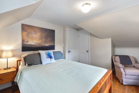 53 Summit Street Portland ME 04103