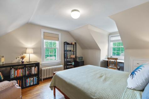 53 Summit Street Portland ME 04103