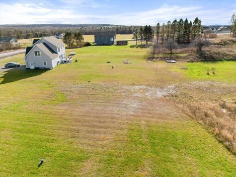 18 Boxwood Lane Hermon ME 04401