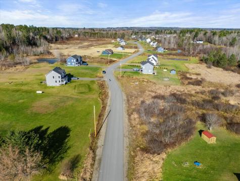 18 Boxwood Lane Hermon ME 04401