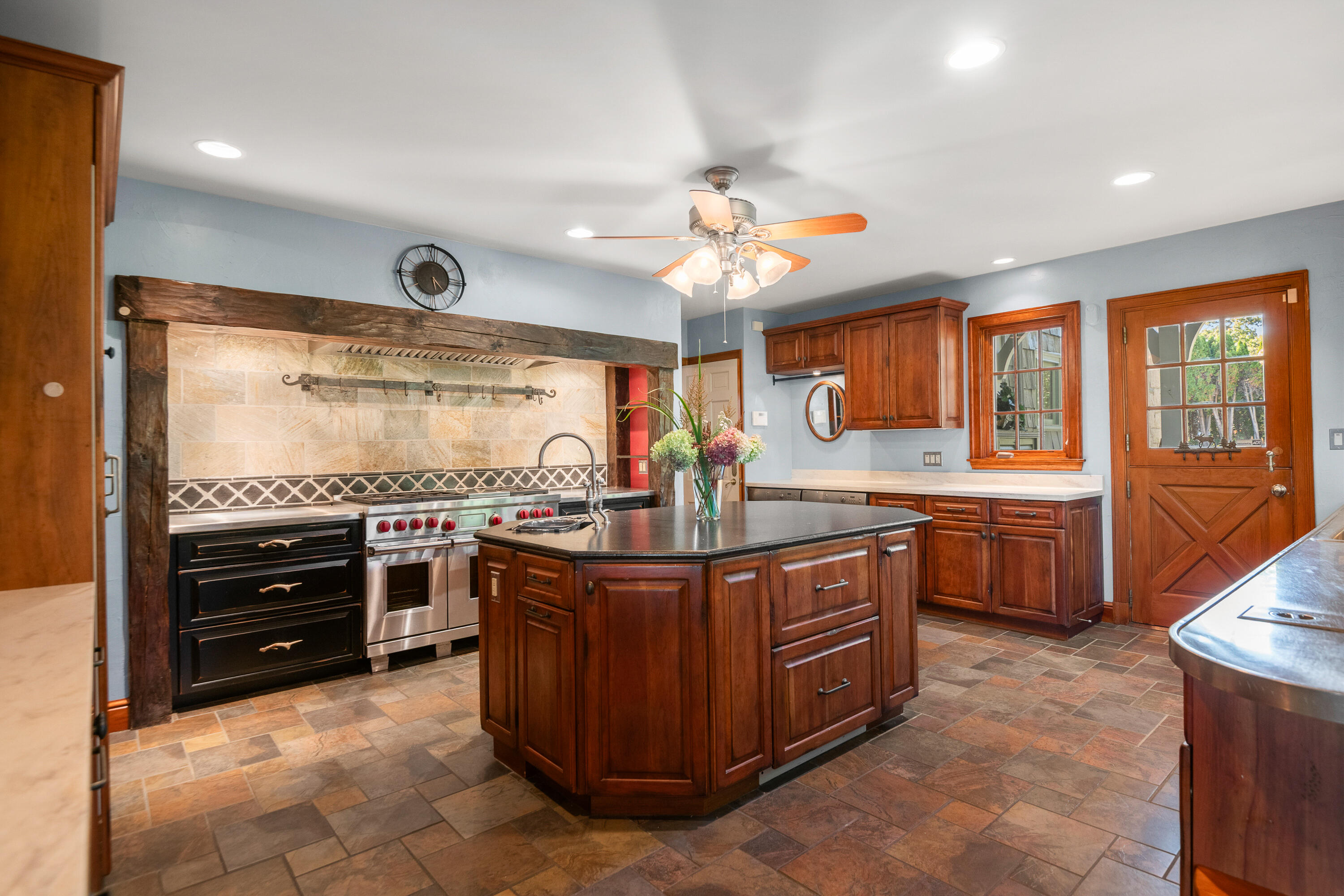 21 Starboard Lane York ME 03911