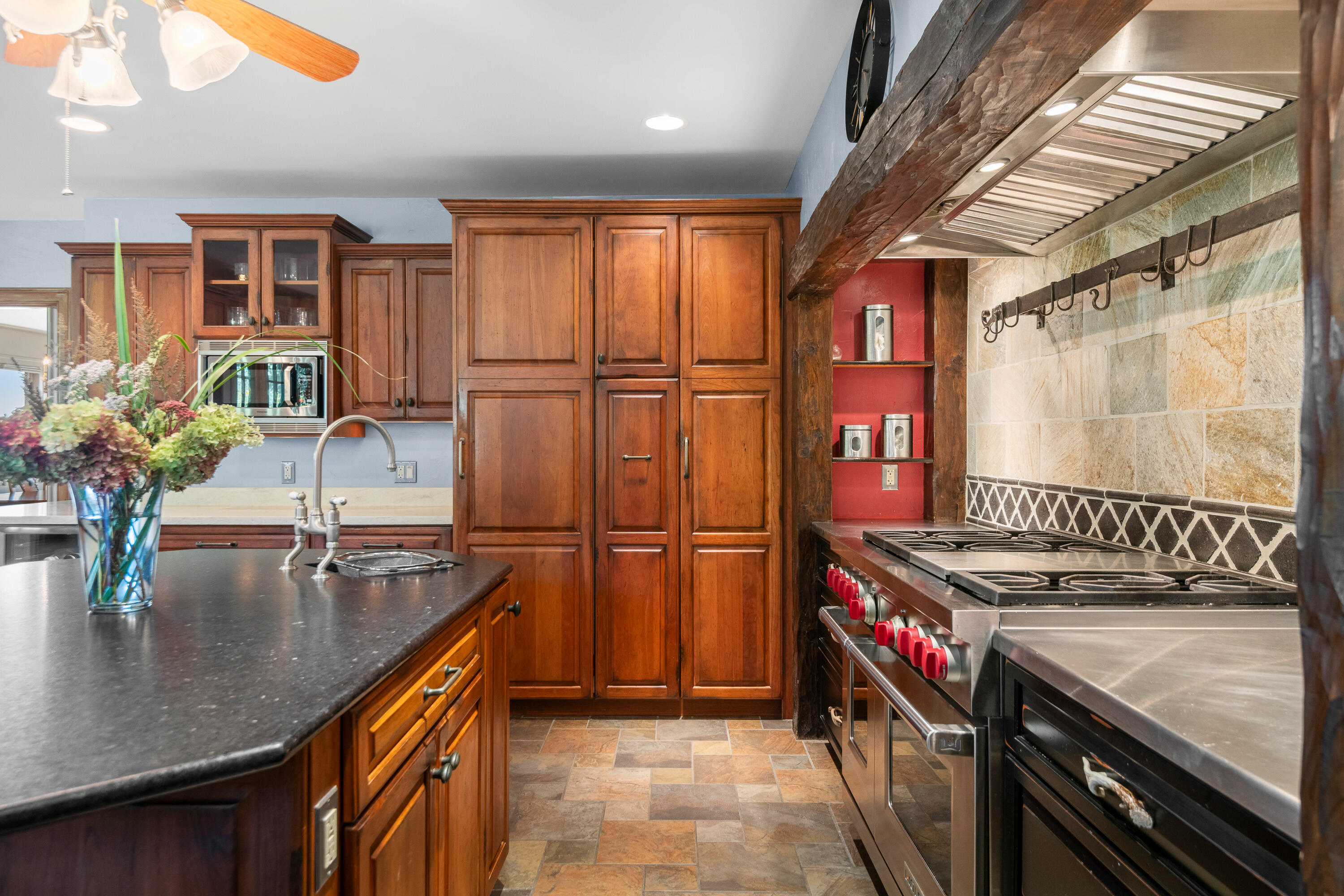 21 Starboard Lane York ME 03911