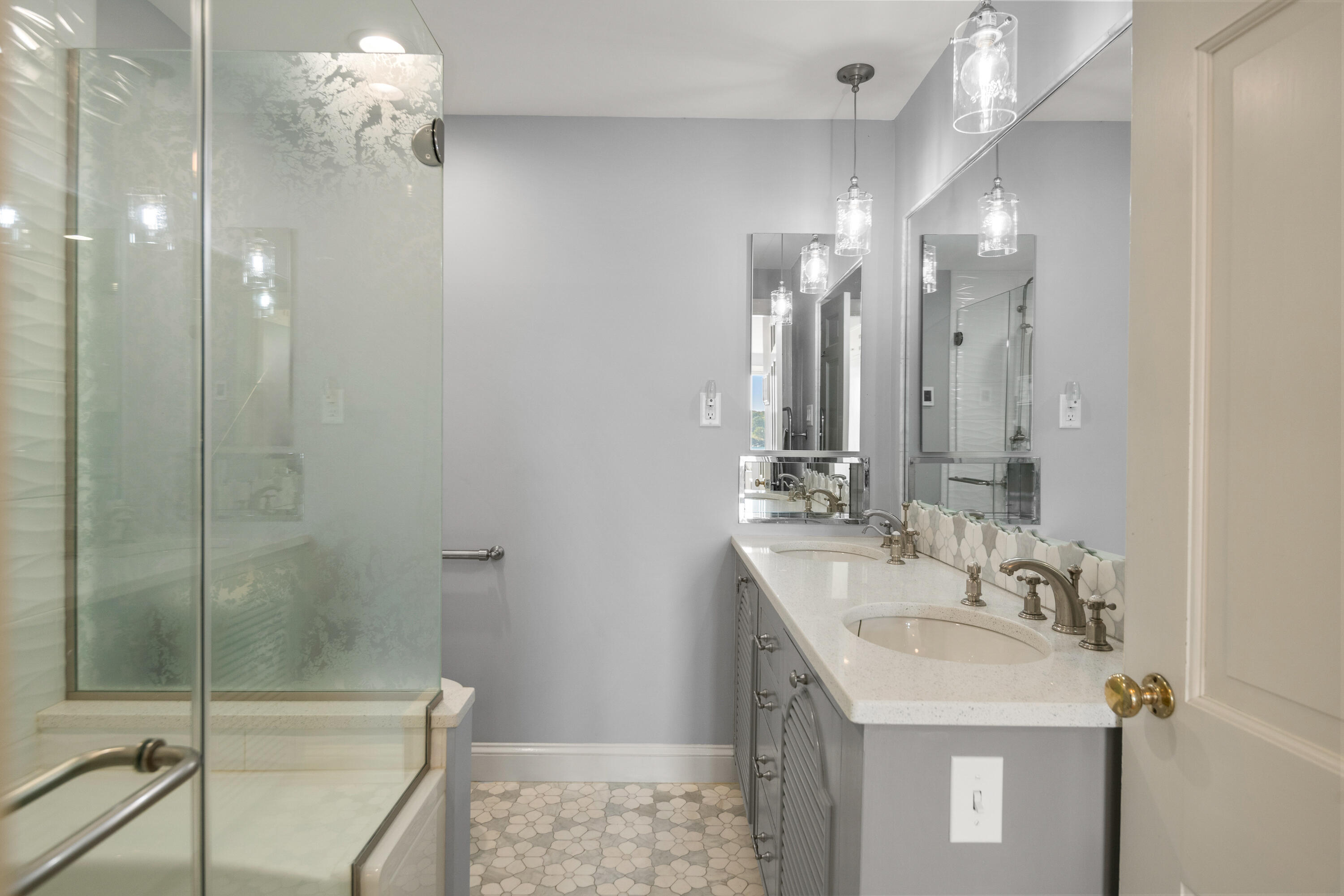 21 Starboard Lane York ME 03911