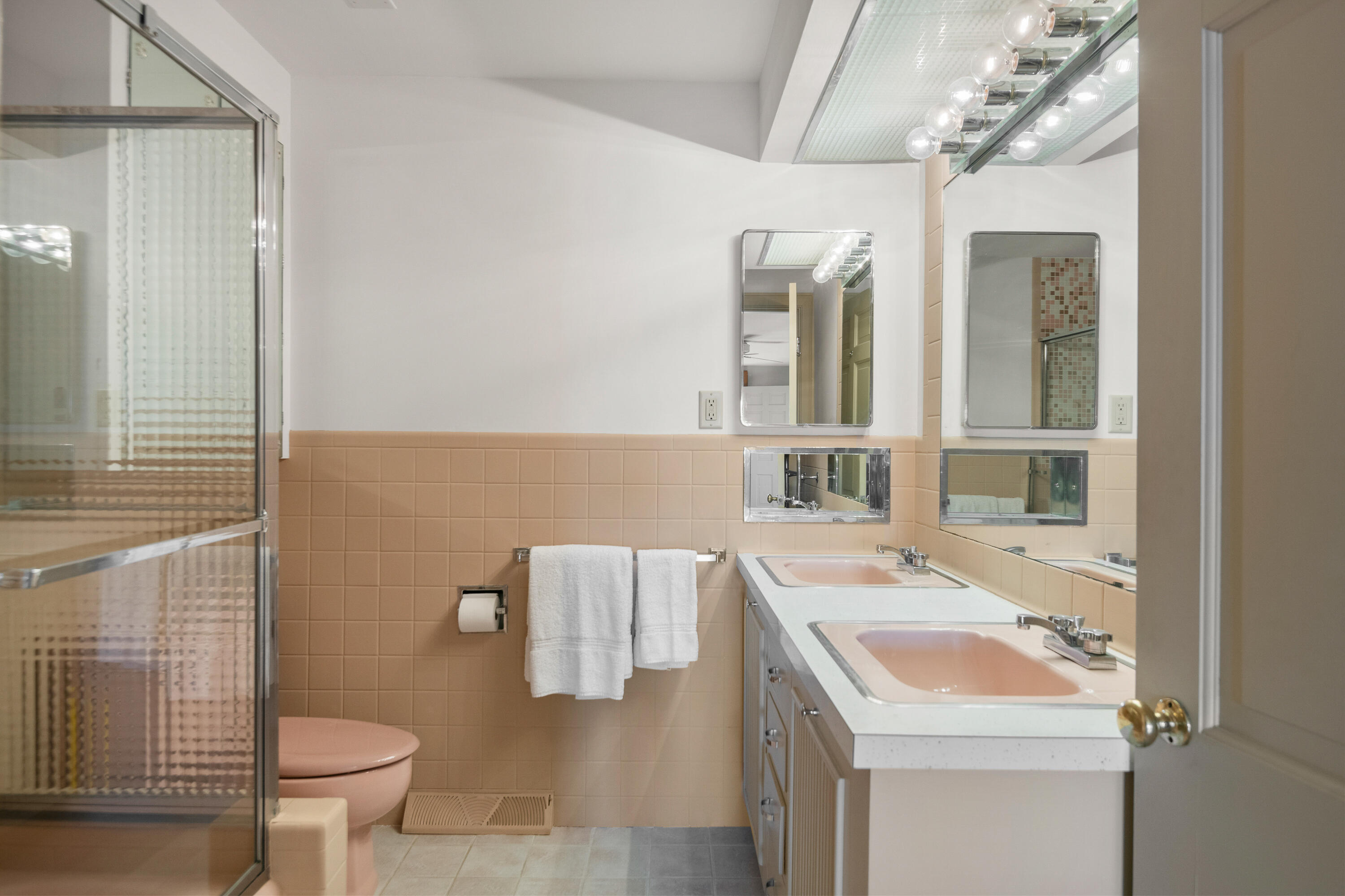 21 Starboard Lane York ME 03911