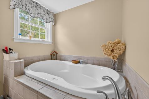 5 Hidden Valley Drive Lewiston ME 04240