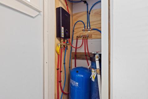 8 Magnolia Lane Starks ME 04938