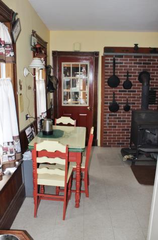 518 Main Street Oxford ME 04270