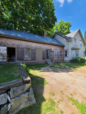 518 Main Street Oxford ME 04270