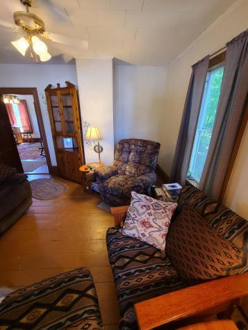 518 Main Street Oxford ME 04270