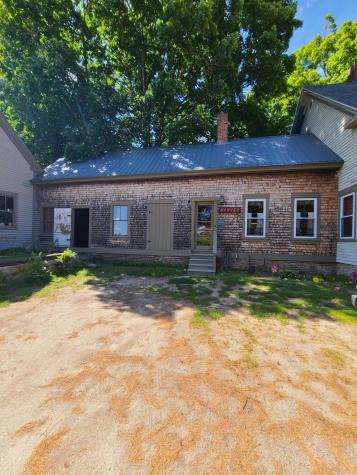 518 Main Street Oxford ME 04270