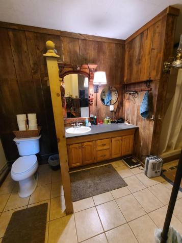 518 Main Street Oxford ME 04270