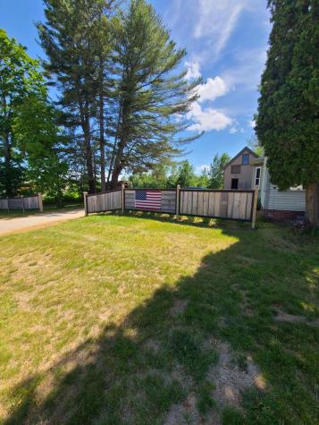 518 Main Street Oxford ME 04270