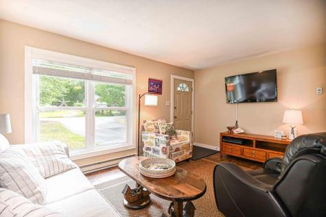 24 Dean Road York ME 03909