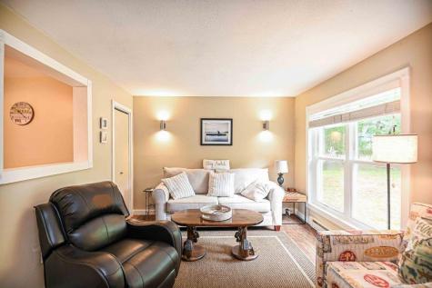 24 Dean Road York ME 03909