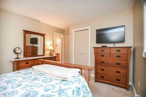 24 Dean Road York ME 03909