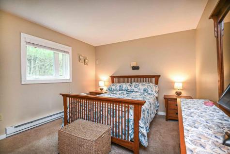 24 Dean Road York ME 03909