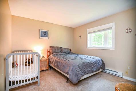 24 Dean Road York ME 03909
