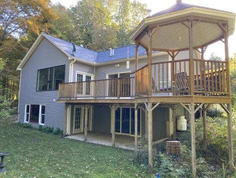 10 Mabel Way Falmouth ME 04105