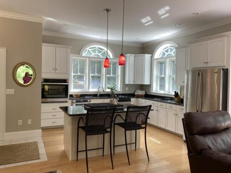 10 Mabel Way Falmouth ME 04105