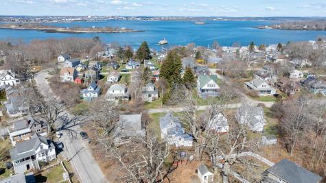 11 Oakland Avenue Portland ME 04108