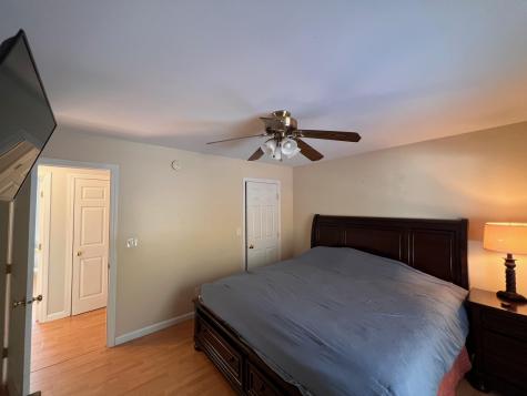 27 Lowmoor Drive Leeds ME 04263