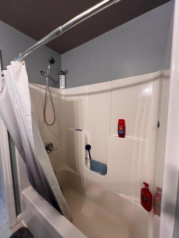 27 Lowmoor Drive Leeds ME 04263