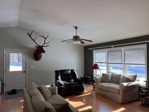 27 Lowmoor Drive Leeds ME 04263