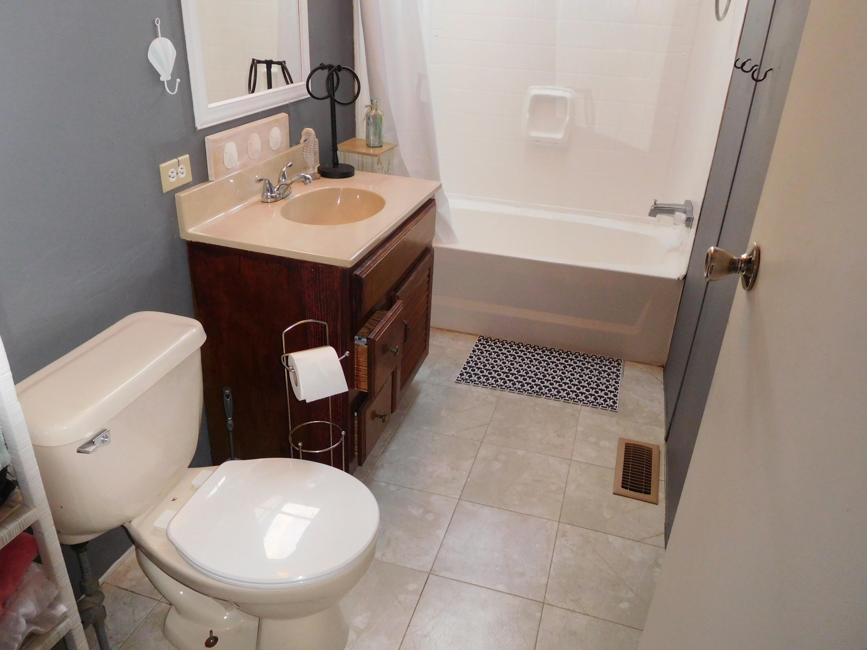 1038 Portland Road Saco ME 04072