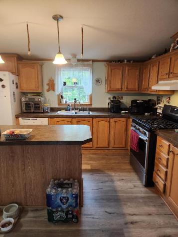 191 Sunset Cross Road Deer Isle ME 04627