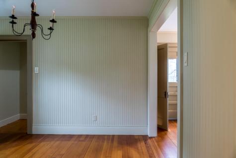 8 Oak Avenue Freeport ME 04032