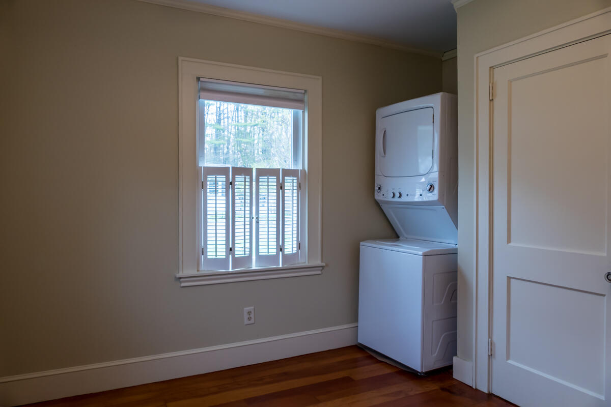 8 Oak Avenue Freeport ME 04032
