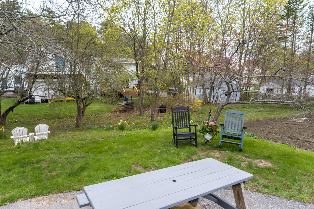 8 Oak Avenue Freeport ME 04032