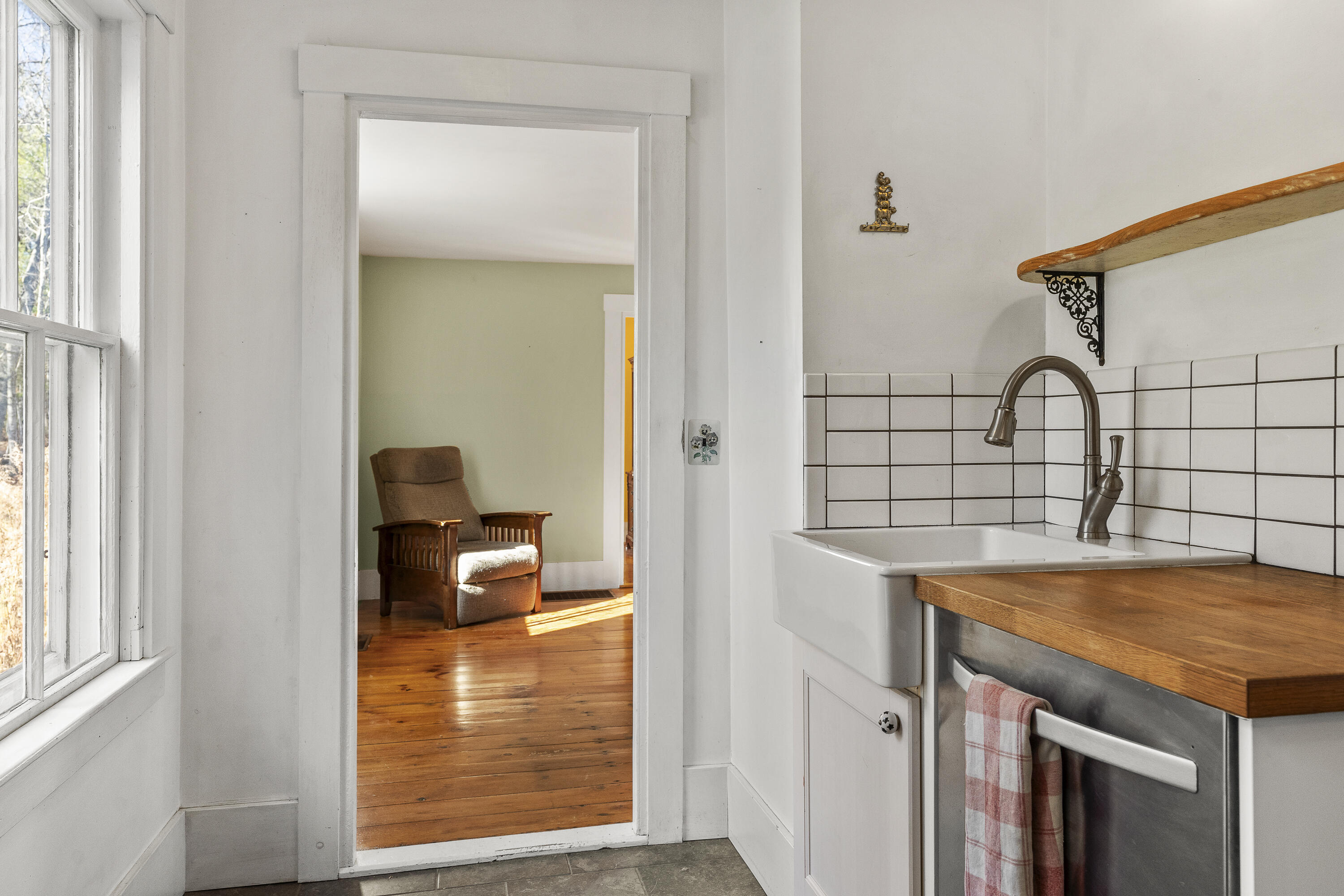 113 Lower Round Pond Road Bristol ME 04539