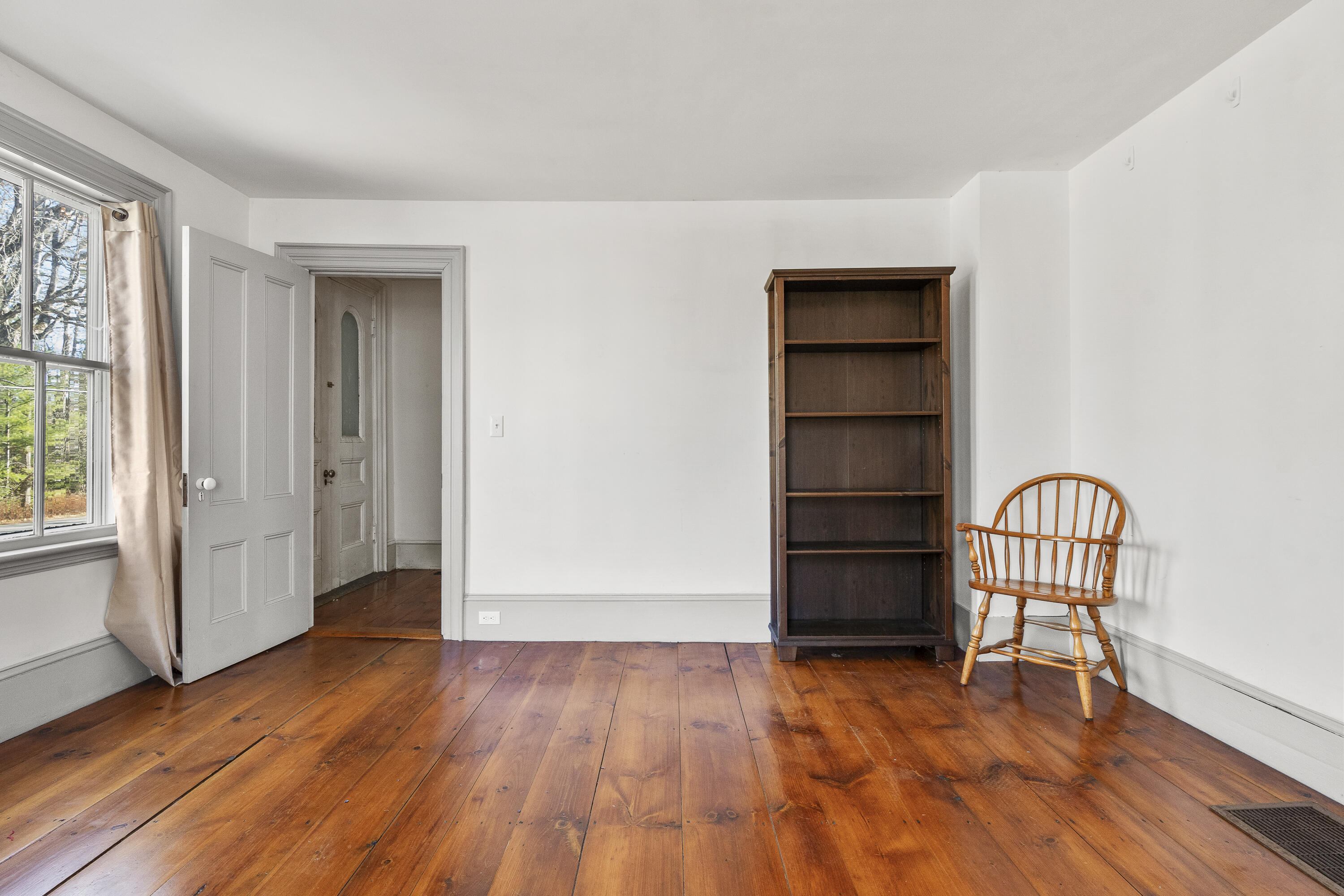 113 Lower Round Pond Road Bristol ME 04539