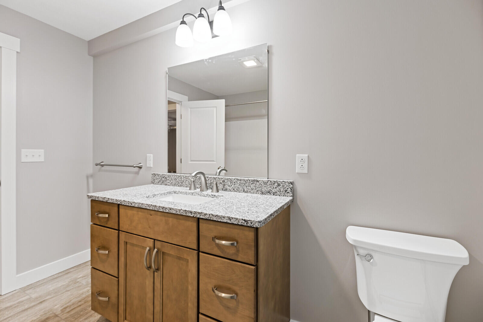 27 Pleasant Road Sidney ME 04330
