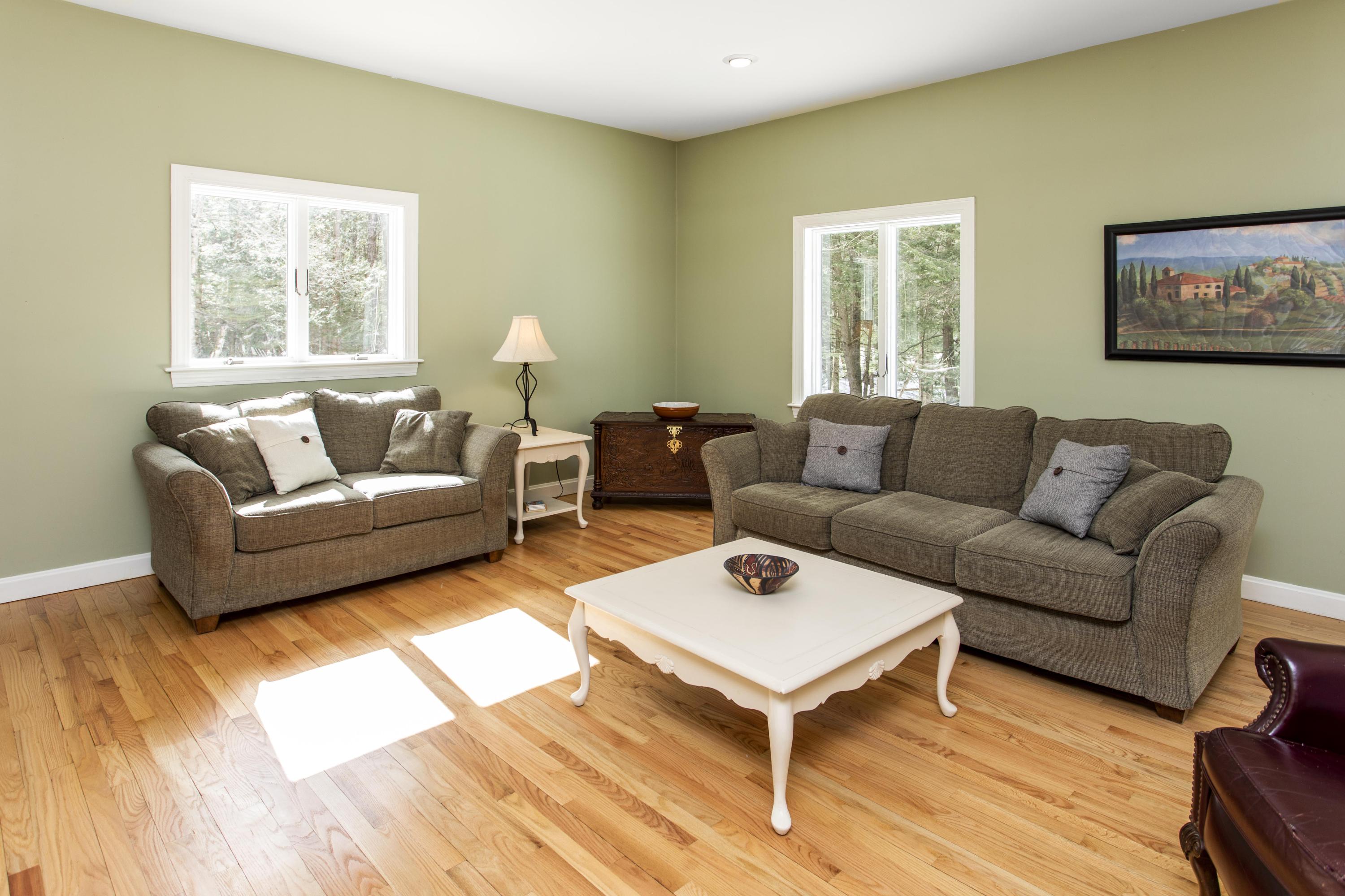 16 Hurricane Road Falmouth ME 04105