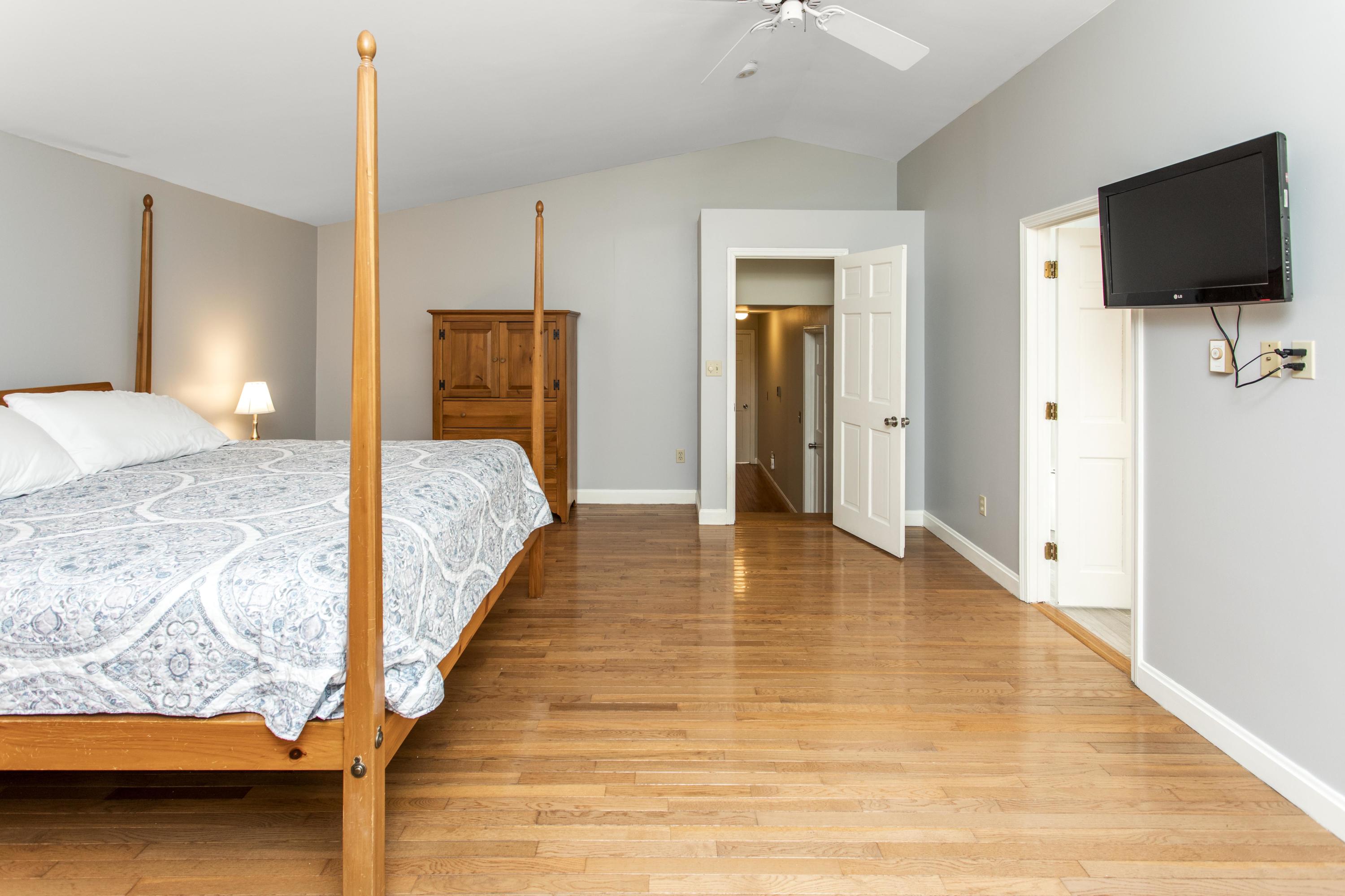16 Hurricane Road Falmouth ME 04105