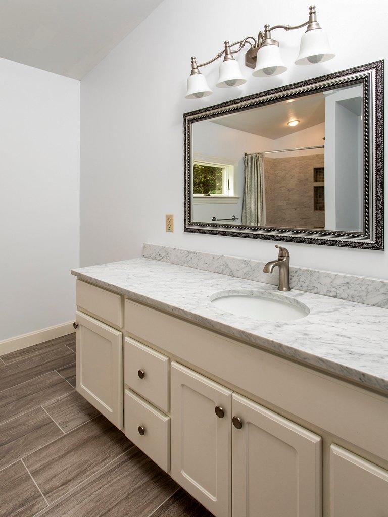 16 Hurricane Road Falmouth ME 04105